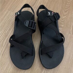 Size 9 Chaco Women’s Z/2 Sandals in Black